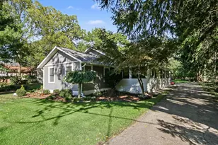 1328 Maplerow Ave NW, Grand Rapids, MI 49534 - Photo 1