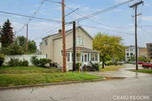 107 S 1st St, Grand Haven, MI 49417 - Photo 43