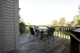 8212 Stamford Rd, Ypsilanti, MI 48198 - Photo 9