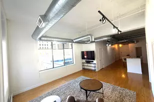 49 Monroe Center St NW, Grand Rapids, MI 49503 - Photo 17