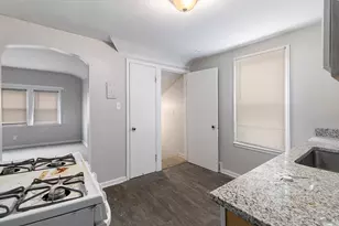 4618 Alter Rd, Detroit, MI 48215 - Photo 7