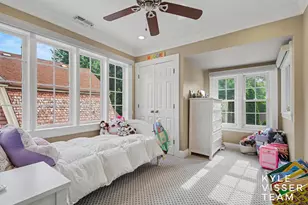 560 Laurel Ave SE, East Grand Rapids, MI 49506 - Photo 15