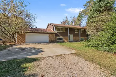 5490 Pingree Road, Howell, MI 48843 - Photo 3