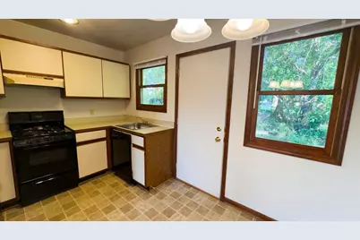 154 Irwin Street #15, Brooklyn, MI 49230 - Photo 3