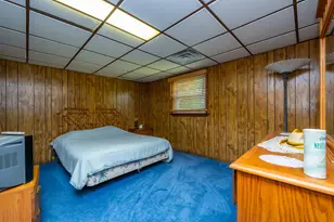 2440 Lora Dr, Benton Harbor, MI 49022 - Photo 25