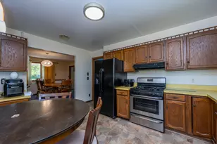 2440 Lora Dr, Benton Harbor, MI 49022 - Photo 19