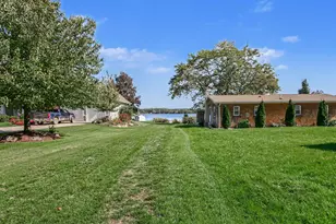 1385 W Shady Dr, Newaygo, MI 49337 - Photo 27