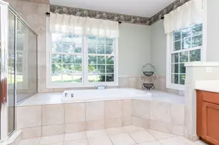 4581 Old Oak Ct, Plymouth, MI 48170 - Photo 15