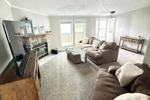 916 Wintergreen Dr, Hastings, MI 49058 - Photo 9