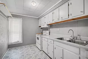 514 W Green St, Marshall, MI 49068 - Photo 25