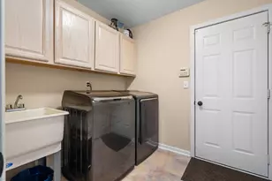 7519 Green Meadow Ln, Canton, MI 48187 - Photo 23