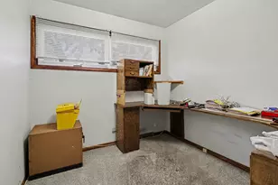 380 E Delaware Ave, Benton Harbor, MI 49022 - Photo 15