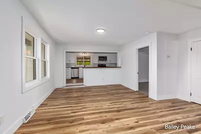 178 W Muskegon Street NE, Cedar Springs, MI 49319 - Photo 9