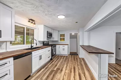 178 W Muskegon Street NE, Cedar Springs, MI 49319 - Photo 5