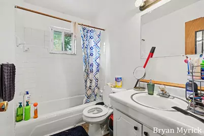 2446 McKee Avenue SW, Wyoming, MI 49509 - Photo 11