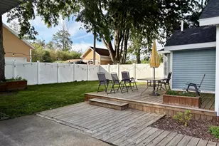 66 Lakeview Ave, Norton Shores, MI 49444 - Photo 33