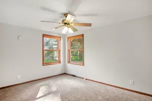 4977 Shinnecock Hills Dr NW, Comstock Park, MI 49321 - Photo 15