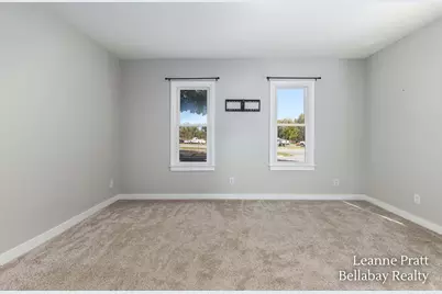 612 E Green Street, Hastings, MI 49058 - Photo 5