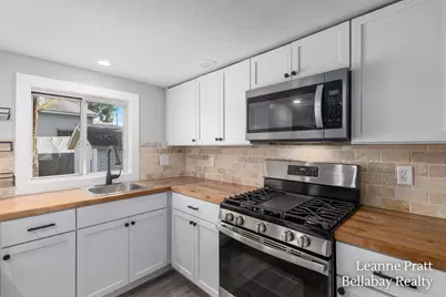 612 E Green Street, Hastings, MI 49058 - Photo 9
