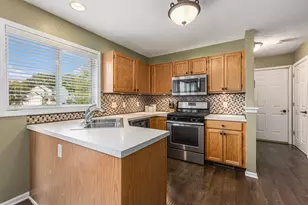 5647 E Grove Dr SE, Kentwood, MI 49512 - Photo 7