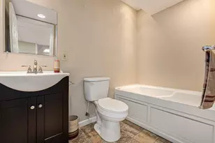 5647 E Grove Dr SE, Kentwood, MI 49512 - Photo 29