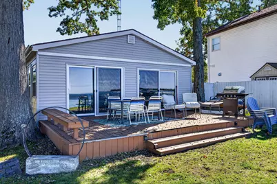 278 W Houghton Lake Drive, Prudenville, MI 48651 - Photo 7