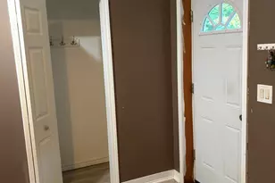 569 Porter Rd, Norton Shores, MI 49441 - Photo 15