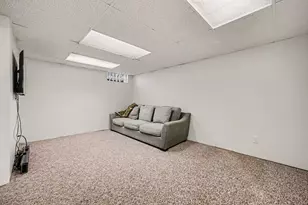 601 3 Mile Rd NE, Grand Rapids, MI 49505 - Photo 17