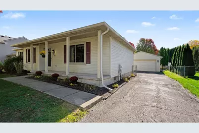 766 Cricket Xing, Pinckney, MI 48169 - Photo 5