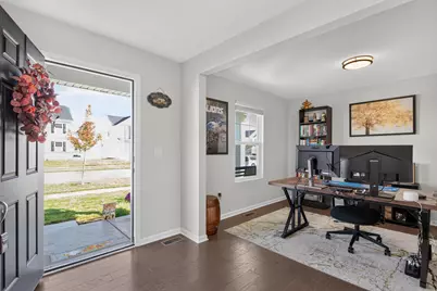 636 Countryside Drive #34, Chelsea, MI 48118 - Photo 5