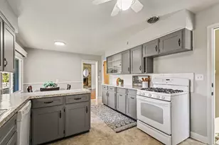 2741 Plainfield Ave NE, Grand Rapids, MI 49505 - Photo 7