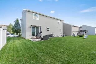 2883 W Fork River Dr, Fowlerville, MI 48836 - Photo 27