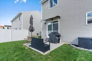2883 W Fork River Dr, Fowlerville, MI 48836 - Photo 25