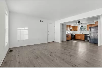 3419 W Michigan Avenue #1, Kalamazoo, MI 49006 - Photo 7