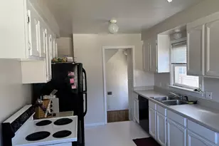 411 Leroy Ave, Clawson, MI 48017 - Photo 5