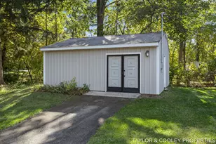 6671 Elizabeth St, Delton, MI 49046 - Photo 37