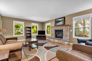 11347 Tall Shadows Ct, Pinckney, MI 48169 - Photo 5