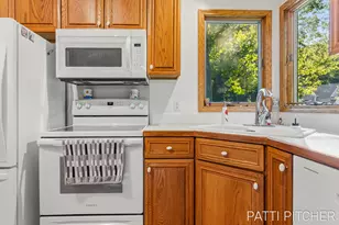 13582 Redbird Ln, Grand Haven, MI 49417 - Photo 17