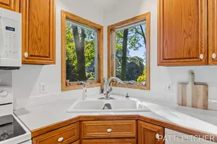 13582 Redbird Ln, Grand Haven, MI 49417 - Photo 19