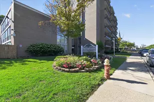 1933 Orleans St, Detroit, MI 48207 - Photo 41