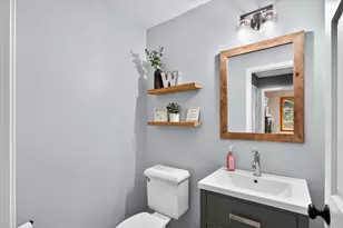 4039 Tudor Dr, Saint Joseph, MI 49085 - Photo 15