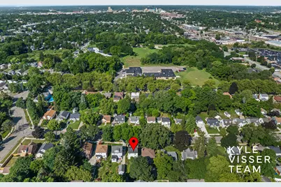 228 Baynton Avenue NE, Grand Rapids, MI 49503 - Photo 35