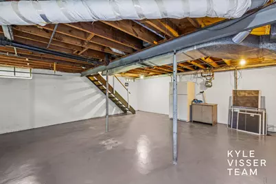 228 Baynton Avenue NE, Grand Rapids, MI 49503 - Photo 25