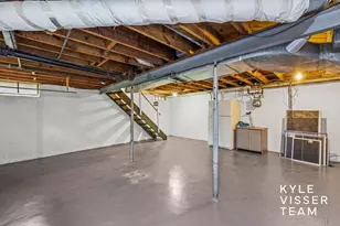 228 Baynton Ave NE, Grand Rapids, MI 49503 - Photo 25