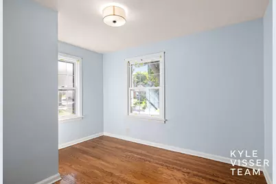 228 Baynton Avenue NE, Grand Rapids, MI 49503 - Photo 21