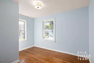 228 Baynton Ave NE, Grand Rapids, MI 49503 - Photo 21