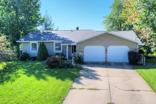 142 Sunnybrook Dr SW, Grandville, MI 49418 - Photo 11