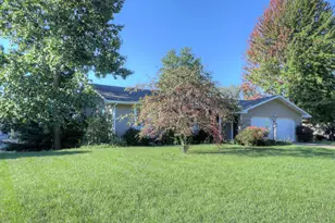 142 Sunnybrook Dr SW, Grandville, MI 49418 - Photo 7