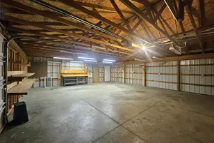 8735 N E Dr, Battle Creek, MI 49014 - Photo 25