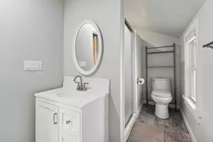 209 S Washington Ave, Ludington, MI 49431 - Photo 25